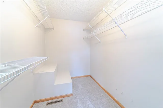 $220,000 | 1937 Southcross Drive West, Unit 1106, Burnsville, MN 55306