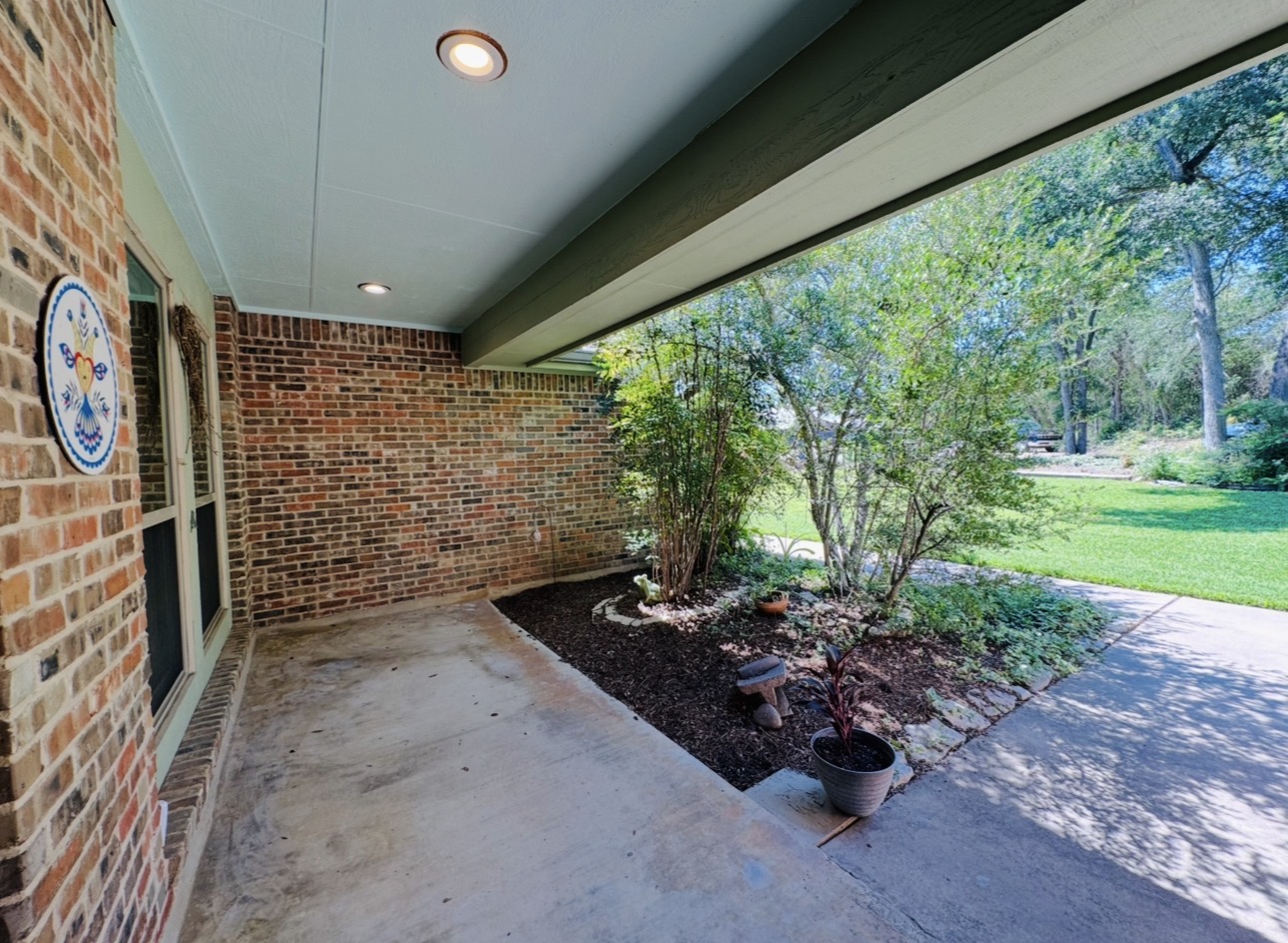 203 East 11th Street Elgin, TX 78621 - Photo 6 of 40