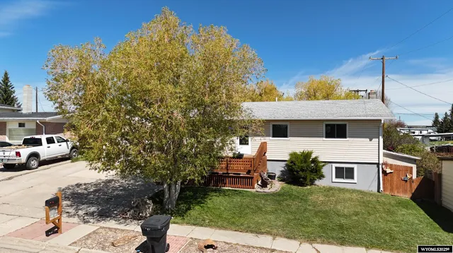 $255,000 | 715 Emerald Street, Kemmerer, WY 83101