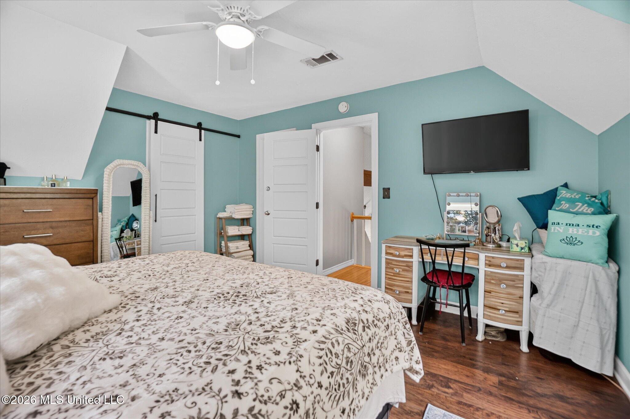 9211 Pointe Aux Chenes Road Ocean Springs, MS 39564 - Photo 19 of 57 Primary bedroom (upstairs)