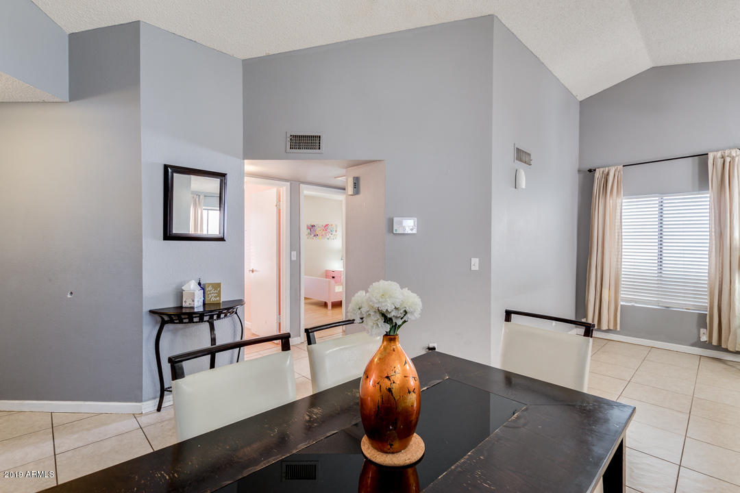 1102 East Wagoner Road Phoenix, AZ 85022 - Photo 7 of 24 07-Wagoner