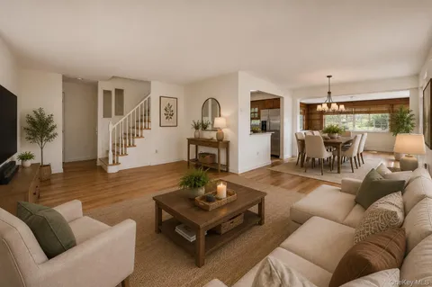 $869,000 | 593 Pearl Street, Oceanside, NY 11572