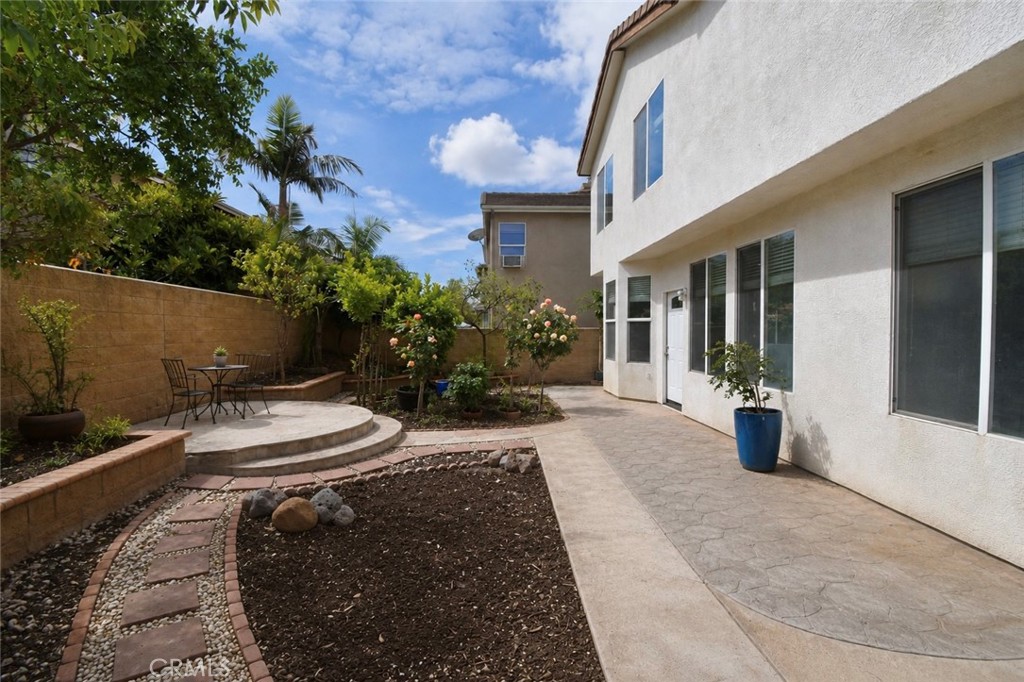 562 Condor Avenue Brea, CA 92823 - Photo 4 of 28