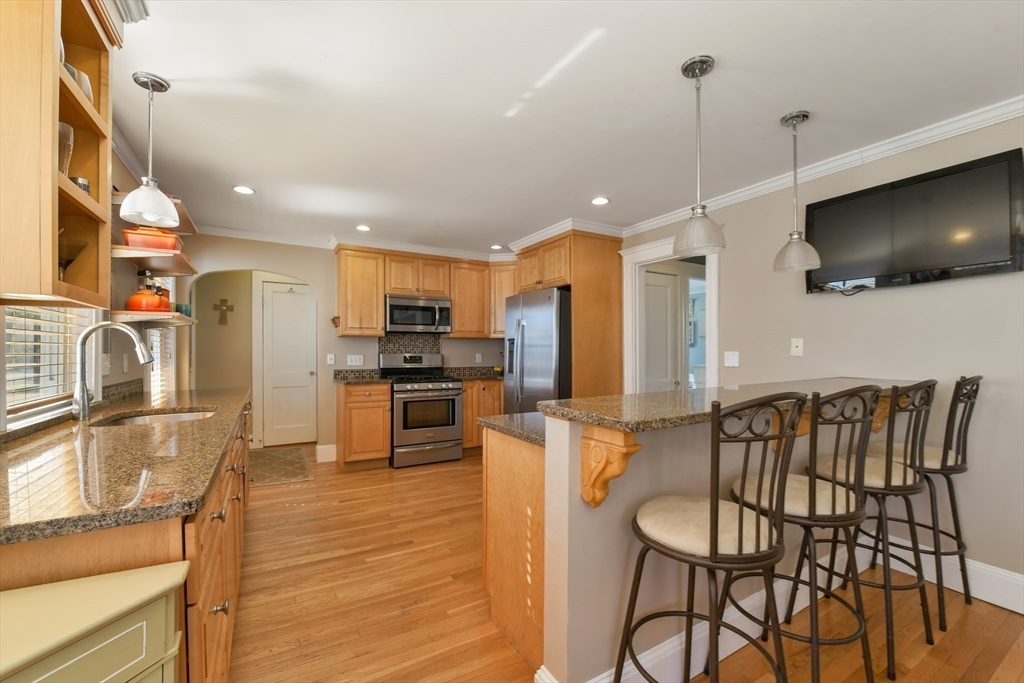 28 Fletcher Street, Unit 1 Boston, MA 02131 - Photo 5 of 17