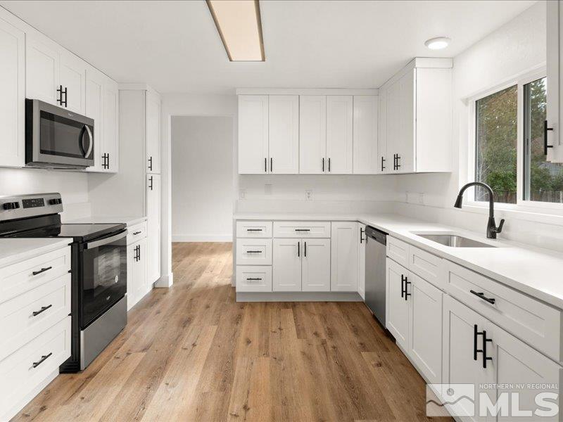 4160 Vivian Court Reno, NV 89502 - Photo 9 of 35 Photo 9