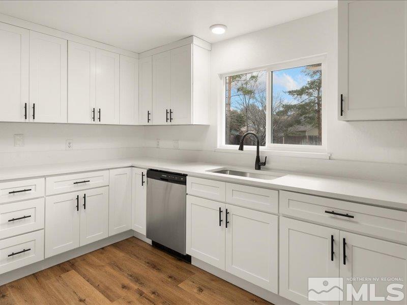 4160 Vivian Court Reno, NV 89502 - Photo 10 of 35 Photo 10