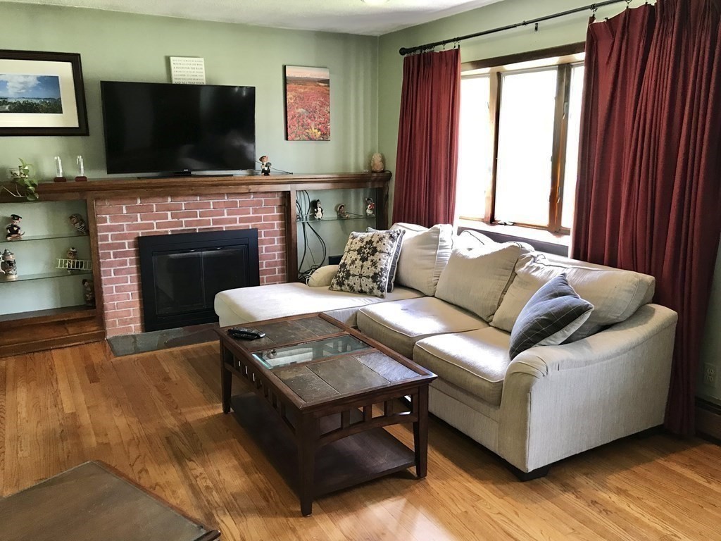69 Redden Road Springfield, MA 01119 - Photo 6 of 28