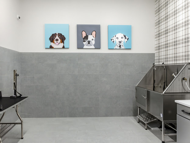 250 McHenry Road, Unit B2B3 Buffalo Grove, IL 60089 - Photo 21 of 33 a view of hallway with window and workspace