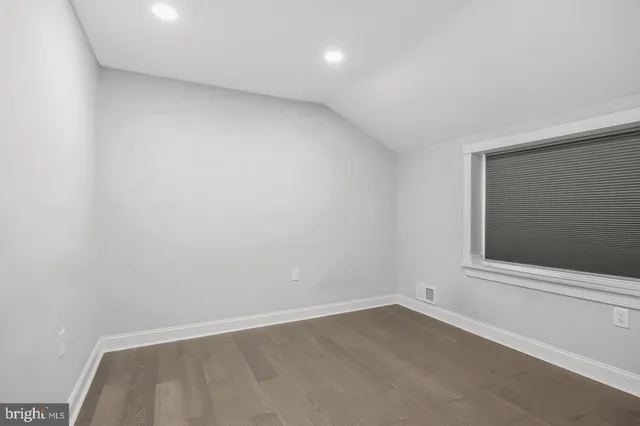 $3,000 | 17 Winchester Drive, East Windsor, NJ 08520