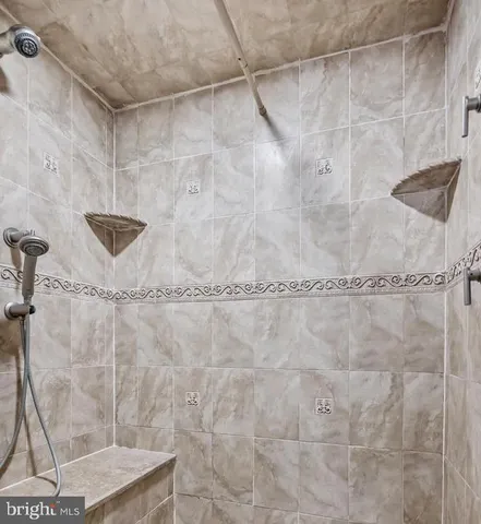 $3,000 | 17 Winchester Drive, East Windsor, NJ 08520