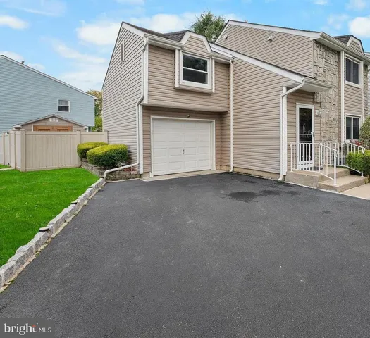 $3,000 | 17 Winchester Drive, East Windsor, NJ 08520