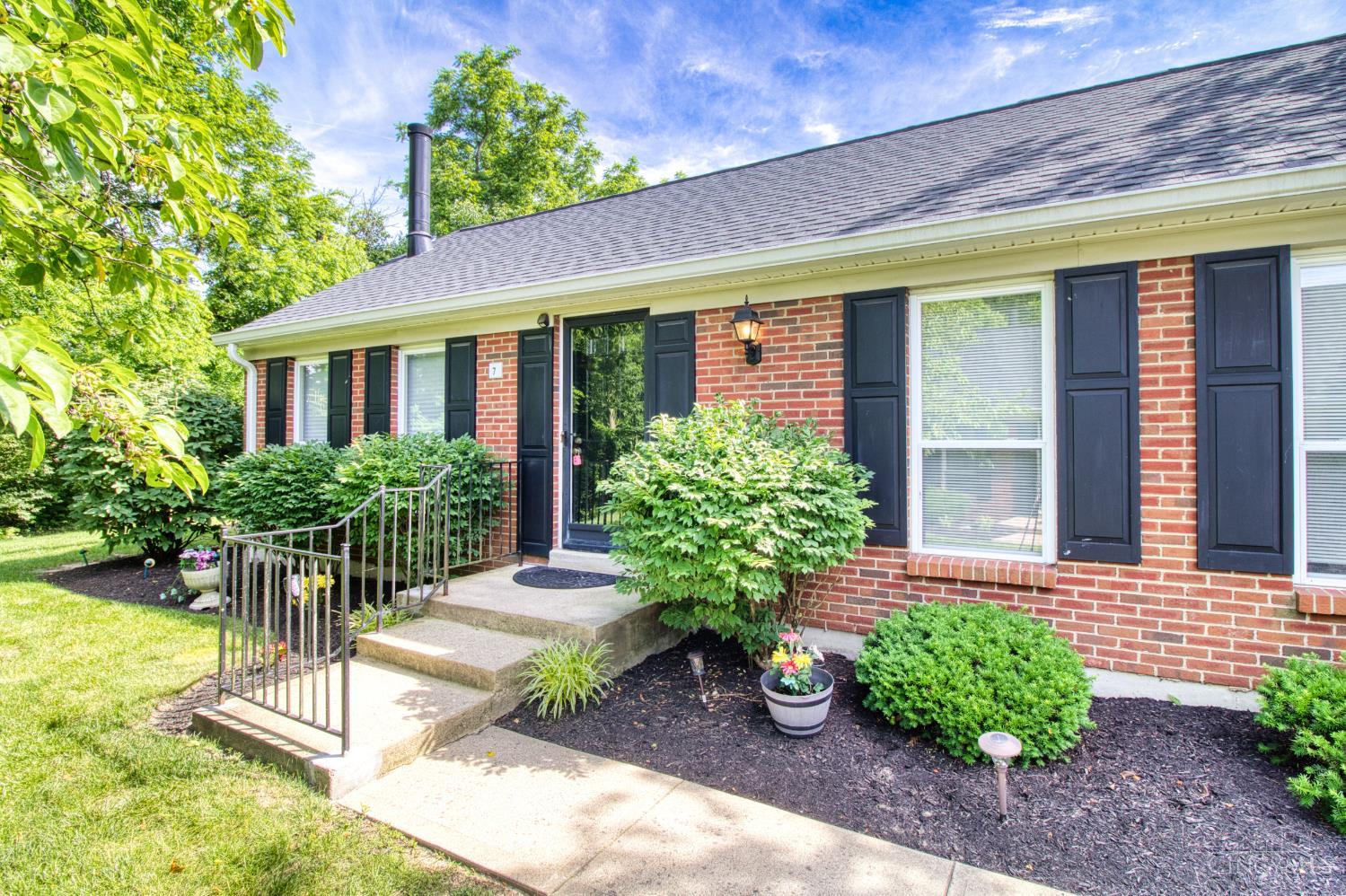 6355 Corbly Road, Unit 7 Cincinnati, OH 45230 - Photo 2 of 34
