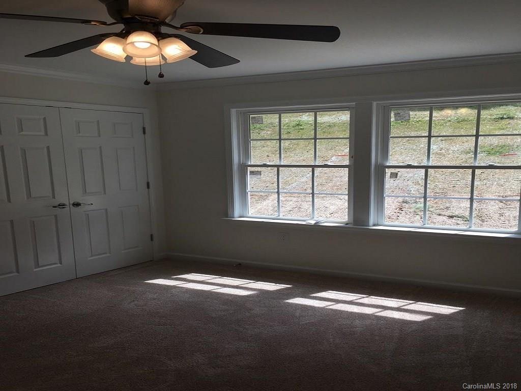 959 Bee Tree Road, Unit 2 Swannanoa, NC 28778 - Photo 11 of 12 Gallery Image 11