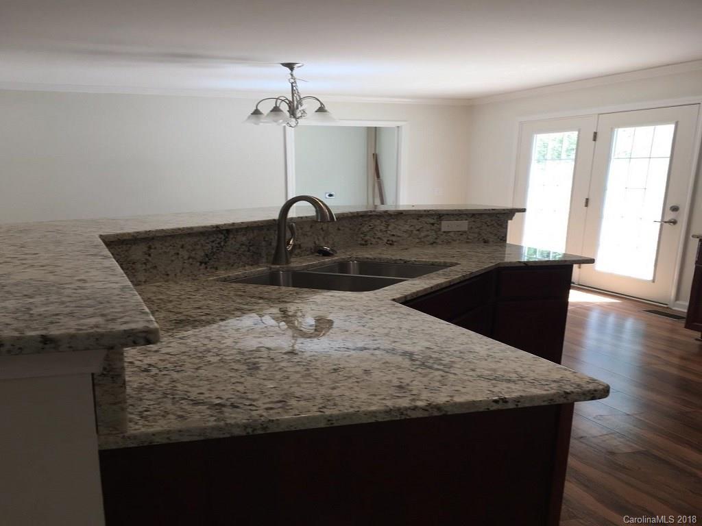 959 Bee Tree Road, Unit 2 Swannanoa, NC 28778 - Photo 7 of 12 Gallery Image 7