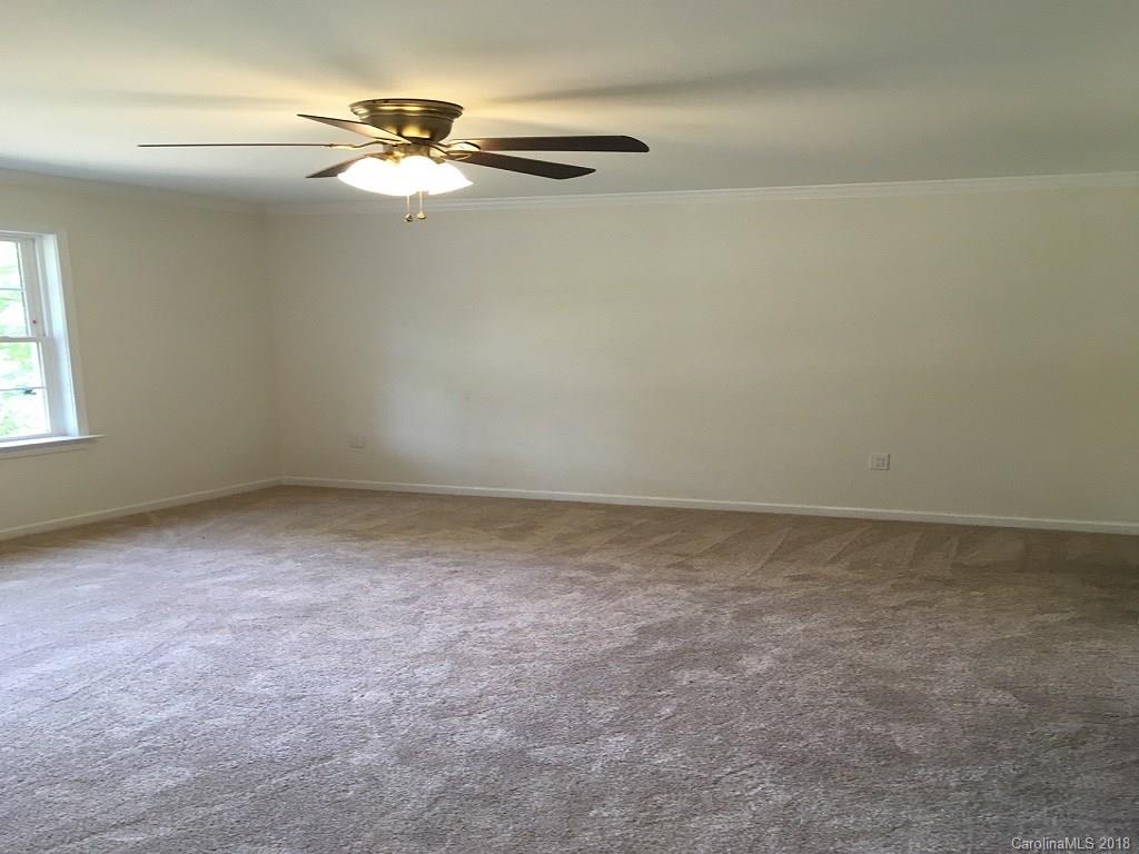 959 Bee Tree Road, Unit 2 Swannanoa, NC 28778 - Photo 9 of 12 Gallery Image 9
