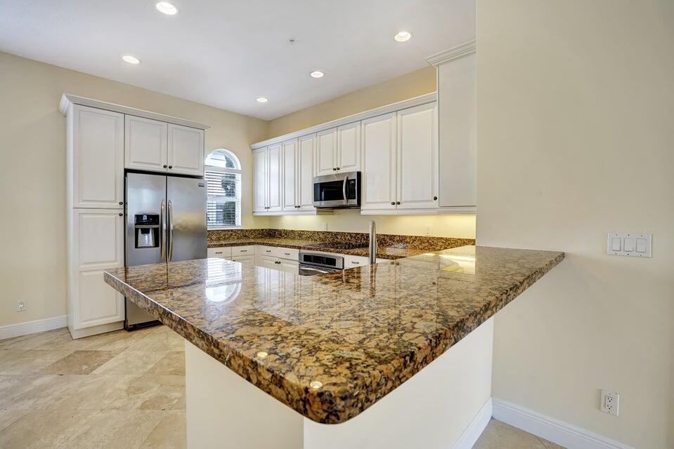 56 Via Floresta Drive, Unit 56 Boca Raton, FL 33487 - Photo 12 of 35 20240129215027083126000000-o