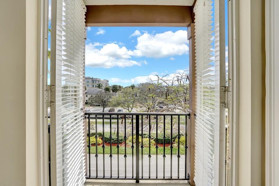 56 Via Floresta Drive, Unit 56 Boca Raton, FL 33487 - Photo 24 of 35 20240129215105020477000000-o