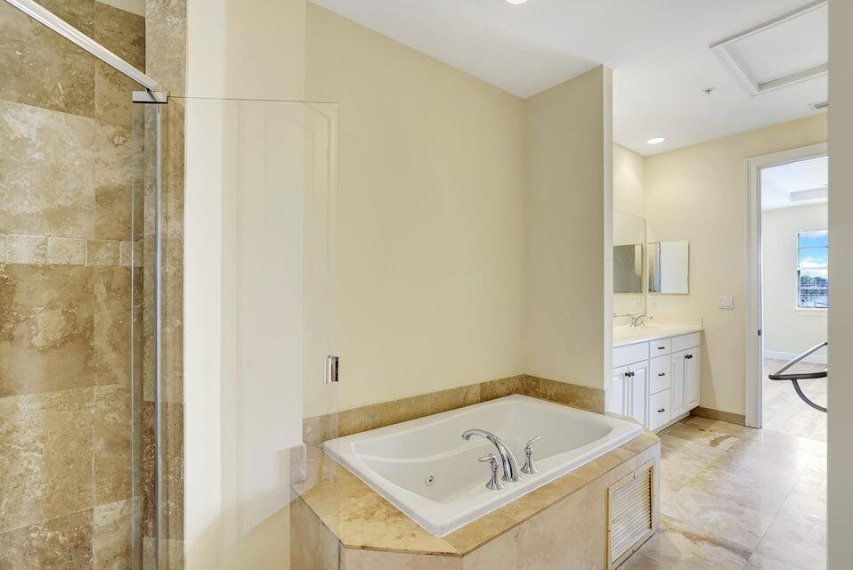 56 Via Floresta Drive, Unit 56 Boca Raton, FL 33487 - Photo 26 of 35 20240129215058261791000000-o