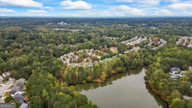 $439,900 | 10 Lakeshore Parkway, Newnan, GA 30263