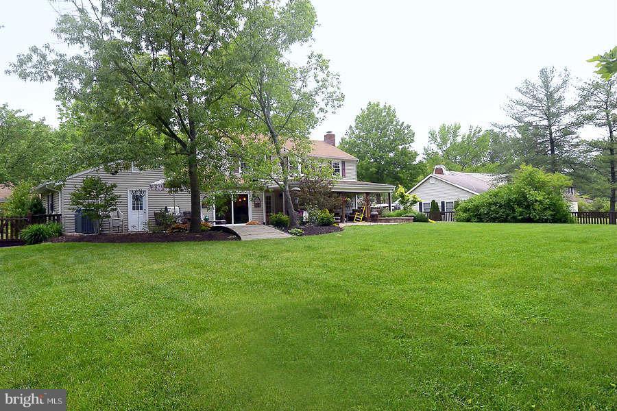 12507 Cedarbrook Lane Laurel, MD 20708 - Photo 20 of 30 Verdant Natural Surrounds