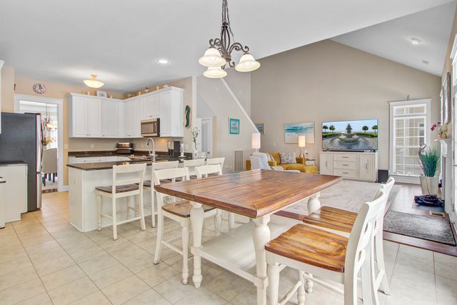 $575,000 | 219 Carolinian Drive, Summerville, SC 29485