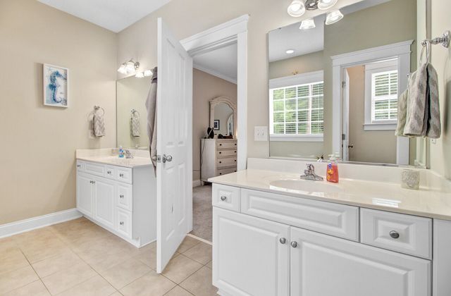 $575,000 | 219 Carolinian Drive, Summerville, SC 29485