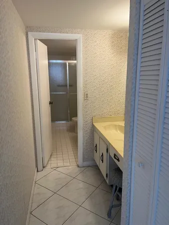 $2,300 | 600 Three Islands Boulevard, Unit 1015, Hallandale Beach, FL 33009