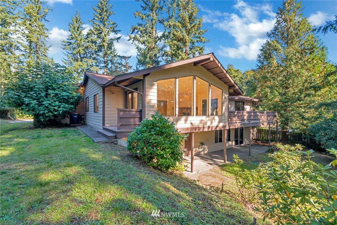 16815 Southeast 149th Street Renton, WA 98059 - Photo 1 of 25 Gallery Image 1