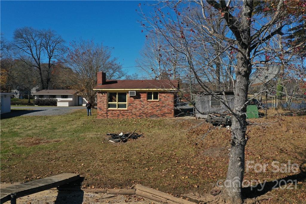 4473 Ridge Street Claremont, NC 28610 - Photo 6 of 37 Gallery Image 6