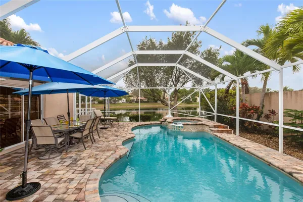 $800,000 | 6660 Northwest 75th Place, Parkland, FL 33067