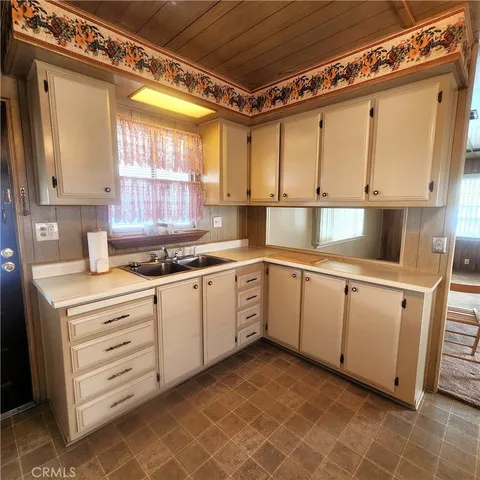 $80,000 | 1010 N Terrace, Unit 155, San Bernardino, CA 92410