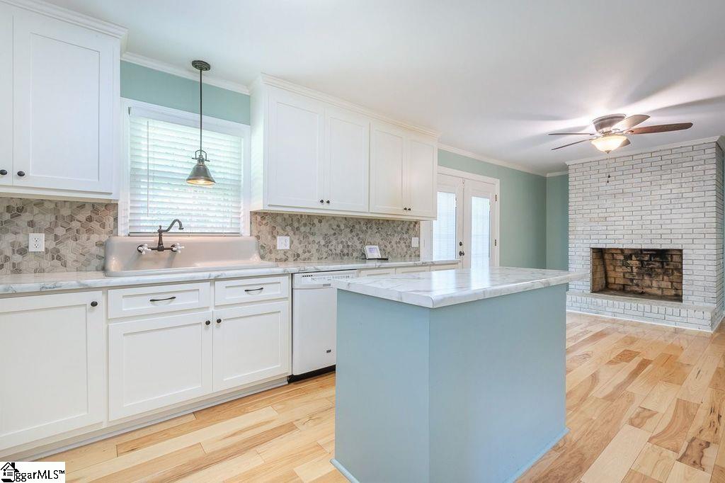 1528 Hunts Bridge Road Easley, SC 29640 - Photo 10 of 36