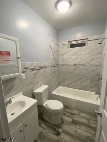 $2,250 | 133 Oraton Street, Newark, NJ 07104