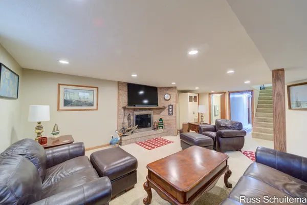 $399,900 | 11560 Bluebird Drive, Lakeview, MI 48850