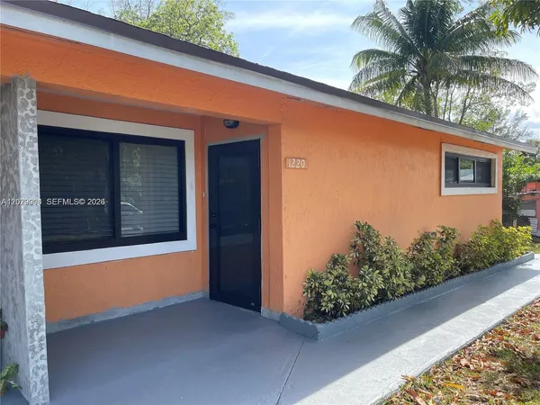 $2,300 | 1220 Northeast 116th Street, Unit 1222, Miami, FL 33161