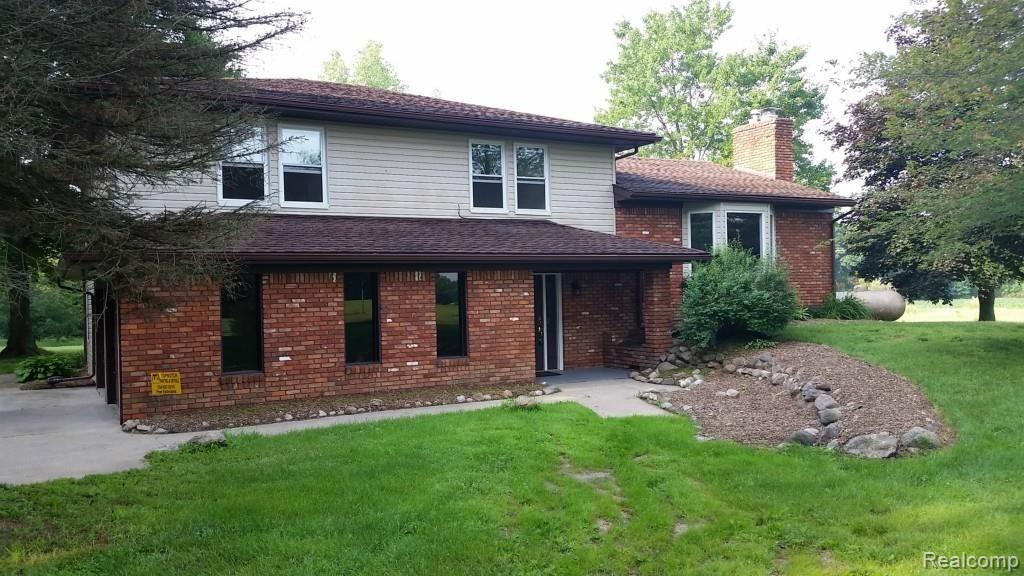 8292 Douglas Road Pinckney, MI 48169 - Photo 1 of 21 20150626_083045.jpg
