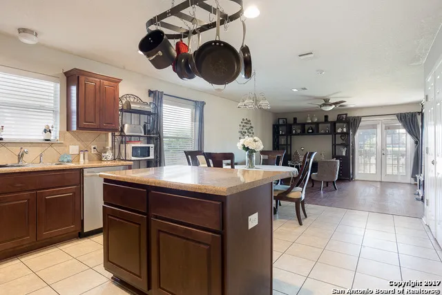 $1,775 | 7022 Asbury, San Antonio, TX 78244