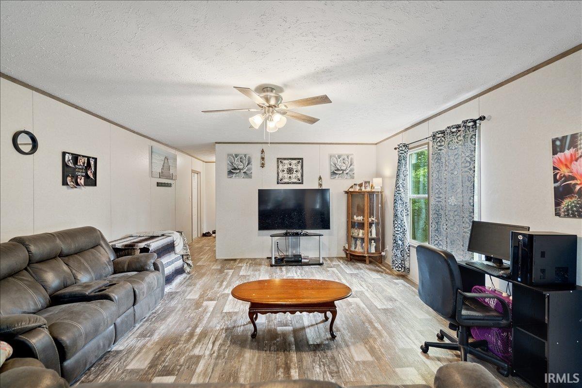 209 South Indiana Street Hazleton, IN 47640 - Photo 4 of 16