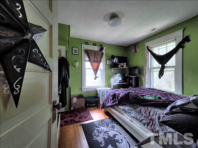 409 Calvin Road, Unit 1 Raleigh, NC 27605 - Photo 6 of 18 Gallery Image 6