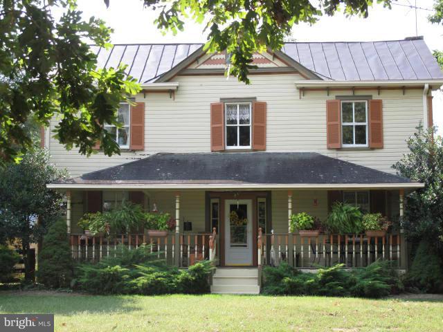 11529 Putnams Mill Road Hume, VA 22639 - Photo 2 of 30 Exterior (Front)