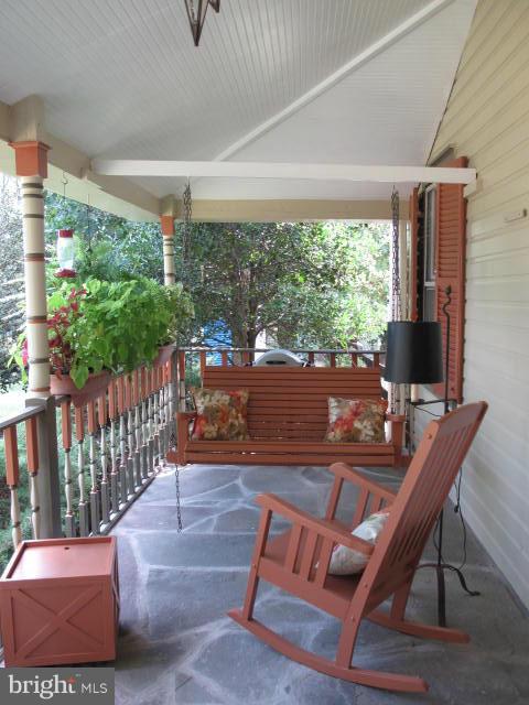 11529 Putnams Mill Road Hume, VA 22639 - Photo 15 of 30 Exterior (Front)