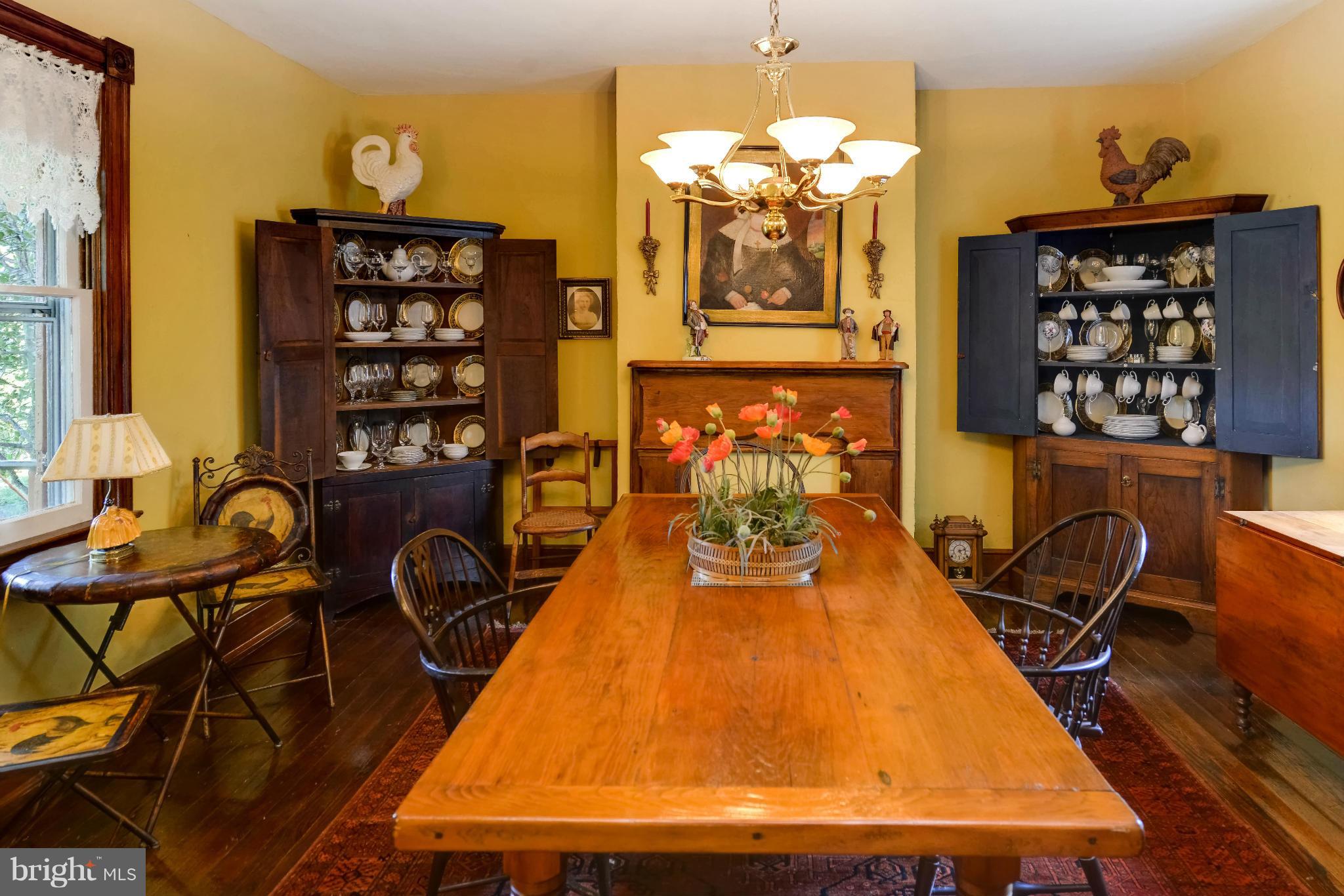 11529 Putnams Mill Road Hume, VA 22639 - Photo 8 of 30 Dining Room