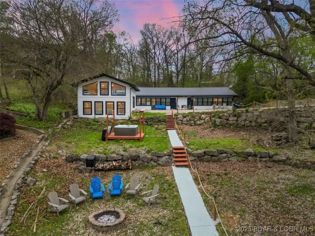 $995,000 | 5213 Conway Lane, Osage Beach, MO 65065