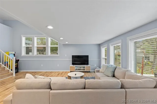 $995,000 | 5213 Conway Lane, Osage Beach, MO 65065