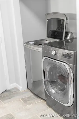 $995,000 | 5213 Conway Lane, Osage Beach, MO 65065