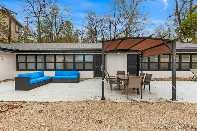 $995,000 | 5213 Conway Lane, Osage Beach, MO 65065