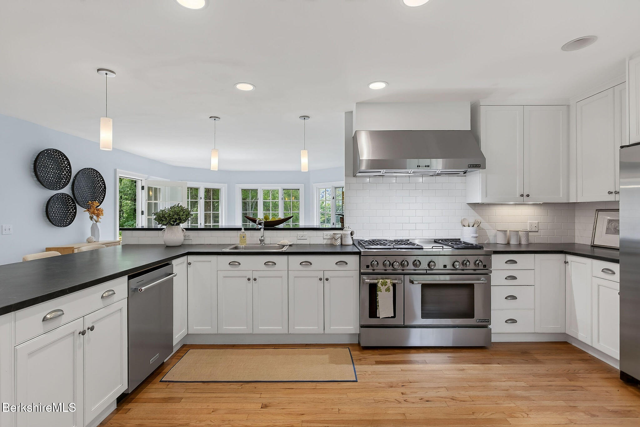14 Old Tree Farm Road Stockbridge, MA 01266 - Photo 5 of 60 0026-kitchen