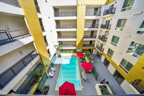 $779,000 | 2939 Leeward Avenue, Unit 516, Los Angeles, CA 90005