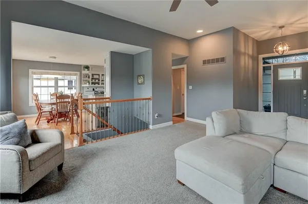 $524,900 | 632 Southwest Lakeview Drive, Grain Valley, MO 64029