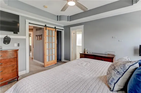 $524,900 | 632 Southwest Lakeview Drive, Grain Valley, MO 64029